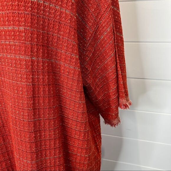 Zara Oversized knit Rust Colored Tunic Gold Accents Frayed Hemming S Runs big - Picture 4 of 4